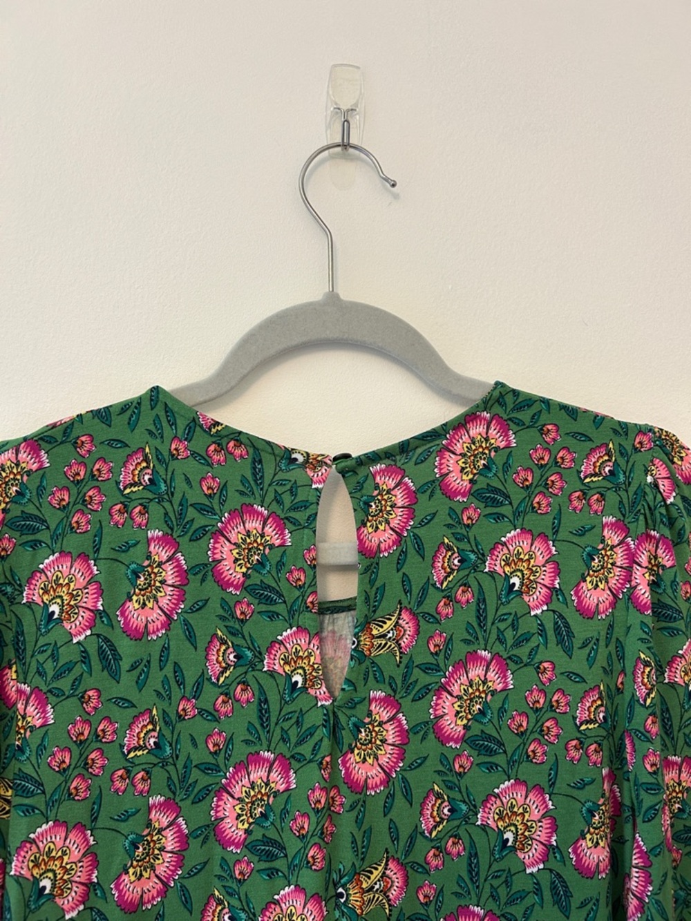 Boden Alexandra Blouson Jersey Dress in Paradise Green - Picture 7 of 8